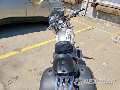Zdjęcie 6 z 9 samochodu: 2004 VICTORY MOTORCYCLES KINGPIN CUSTOM VIN:5VPCD16DX43005410 - miniatura