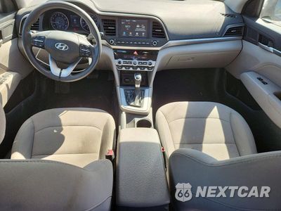 Zdjęcie 8 z 13 samochodu: 2020 HYUNDAI ELANTRA SEL VIN:5NPD84LFXLH602140 - miniatura