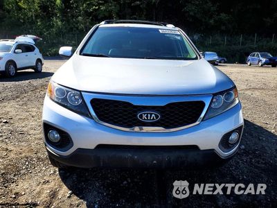 Piąte zdjęcie samochodu w środku: 2012 KIA SORENTO EX VIN:5XYKUCA61CG263579 - miniatura