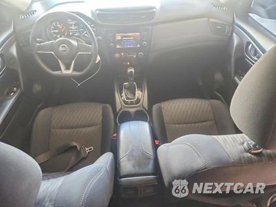 Zdjęcie 8 z 13 samochodu: 2019 NISSAN ROGUE S VIN:5N1AT2MV0KC736978 - miniatura