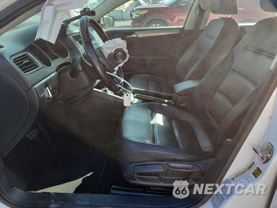 Zdjęcie 7 z 12 samochodu: 2015 VOLKSWAGEN JETTA SE VIN:3VWD17AJ2FM252673 - miniatura