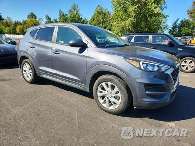 Czwarte zdjęcie samochodu z boku: 2019 HYUNDAI TUCSON SE VIN:KM8J2CA43KU064316 - miniatura
