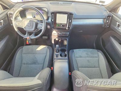 Zdjęcie 8 z 13 samochodu: 2025 VOLVO XC40 CORE VIN:YV4L12UJXS2474793 - miniatura