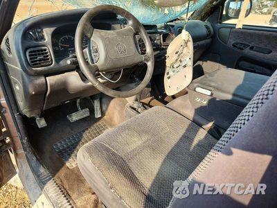 Zdjęcie 8 z 12 samochodu: 2001 DODGE RAM 1500 VIN:1B7HF16Z11S112695 - miniatura