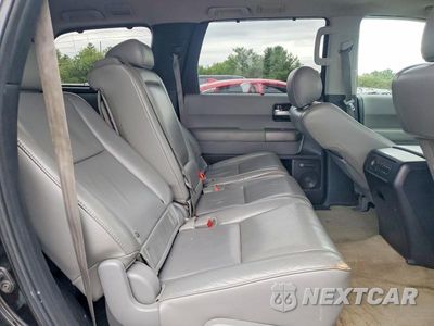 Zdjęcie 11 z 13 samochodu: 2011 TOYOTA SEQUOIA LIMITED VIN:5TDJY5G13BS044101 - miniatura