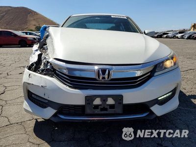 Piąte zdjęcie samochodu w środku: 2016 HONDA ACCORD SPORT VIN:1HGCR2F50GA139097 - miniatura