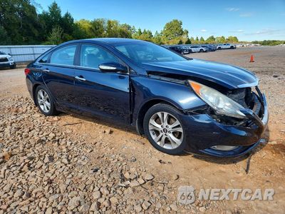 Czwarte zdjęcie samochodu z boku: 2013 HYUNDAI SONATA LIMITED VIN:5NPEC4ACXDH788162 - miniatura