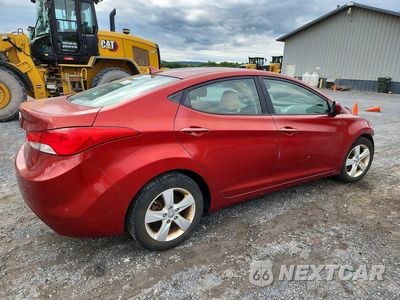Trzecie zdjęcie samochodu z tyłu: 2013 HYUNDAI ELANTRA GLS VIN:5NPDH4AE5DH315994 - miniatura