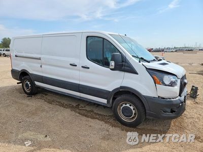 Czwarte zdjęcie samochodu z boku: 2021 FORD TRANSIT T-250 DELIVERY VAN VIN:1FTBR1Y88MKA71617 - miniatura