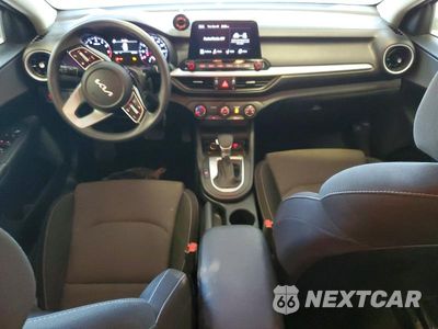 Zdjęcie 8 z 13 samochodu: 2024 KIA FORTE LXS VIN:3KPF24AD3RE811390 - miniatura