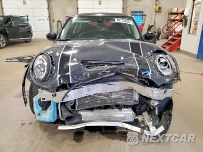Piąte zdjęcie samochodu w środku: 2020 MINI COOPER S VIN:WMWXR5C02L2M09894 - miniatura