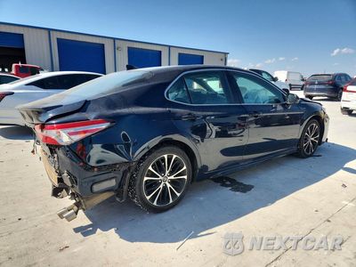 Trzecie zdjęcie samochodu z tyłu: 2019 TOYOTA CAMRY SE VIN:4T1B11HK6KU682889 - miniatura
