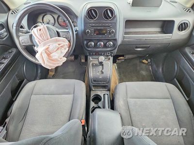 Zdjęcie 8 z 14 samochodu: 2017 JEP PATRIOT LA VIN:1C4NJRFB8HD175259 - miniatura