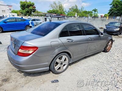 Trzecie zdjęcie samochodu z tyłu: 2011 MERCEDES-BENZ C 300 VIN:WDDGF5EB3BR152217 - miniatura