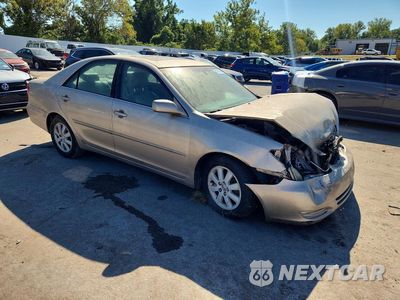 Czwarte zdjęcie samochodu z boku: 2002 TOYOTA CAMRY XLE V6 VIN:4T1BF30K42U524186 - miniatura