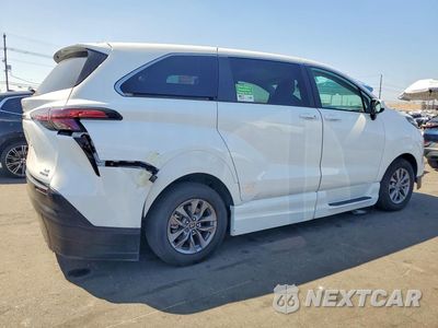 Trzecie zdjęcie samochodu z tyłu: 2022 TOYOTA SIENNA LE VIN:5TDKSKFC5NS071067 - miniatura