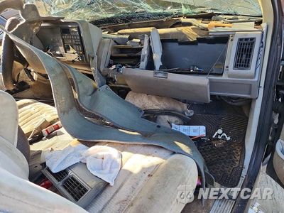 Zdjęcie 8 z 12 samochodu: 1992 GMC SIERRA C1500 VIN:1GTEC14H4NZ537055 - miniatura