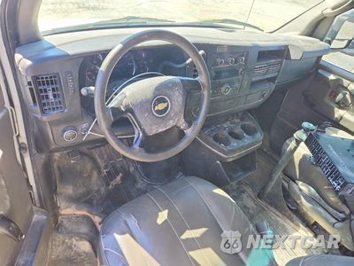 Zdjęcie 8 z 12 samochodu: 2010 CHEVROLET EXPRESS G1500 VIN:1GCUGADX1A1152116 - miniatura