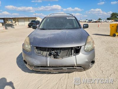 Piąte zdjęcie samochodu w środku: 2015 NISSAN ROGUE SELECT S VIN:JN8AS5MT7FW654634 - miniatura