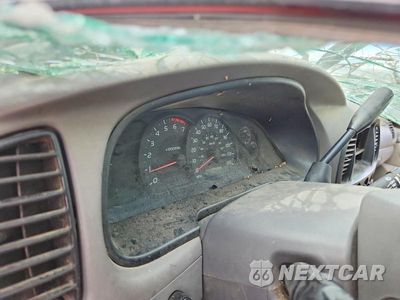 Zdjęcie 9 z 12 samochodu: 2006 TOYOTA TUNDRA DOUBLE CAB SR5 VIN:5TBET34136S525392 - miniatura