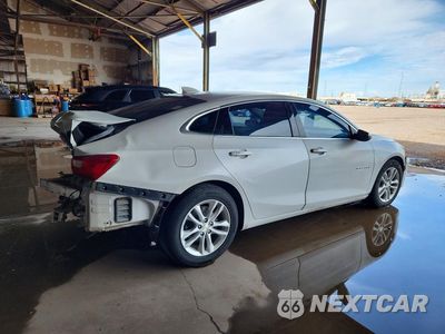Trzecie zdjęcie samochodu z tyłu: 2017 CHEVROLET MALIBU LT VIN:1G1ZE5ST1HF242858 - miniatura