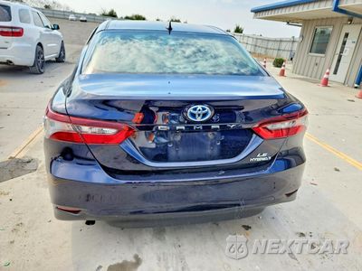 Zdjęcie 6 z 12 samochodu: 2021 TOYOTA CAMRY LE VIN:4T1C31AK1MU026904 - miniatura
