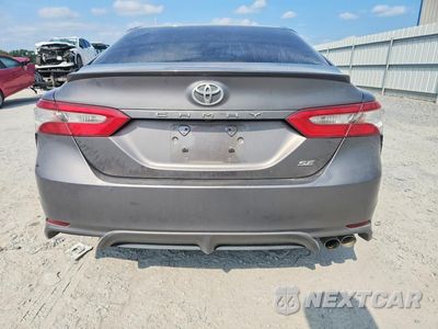 Zdjęcie 6 z 12 samochodu: 2018 TOYOTA CAMRY SE VIN:4T1B11HK7JU118621 - miniatura