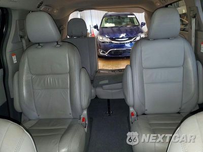 Zdjęcie 10 z 13 samochodu: 2019 TOYOTA SIENNA XLE PREMIUM 7-PASSENGER VIN:5TDDZ3DC6KS227092 - miniatura