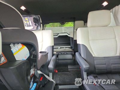 Zdjęcie 10 z 13 samochodu: 2024 TOYOTA SEQUOIA CAPSTONE VIN:7SVAAABA6RX040090 - miniatura