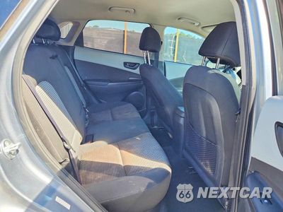 Zdjęcie 11 z 13 samochodu: 2018 HYUNDAI KONA SEL VIN:KM8K22AA2JU122449 - miniatura
