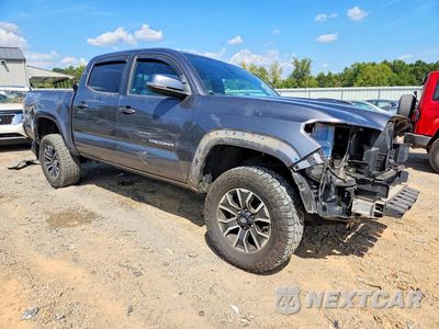 Czwarte zdjęcie samochodu z boku: 2021 TOYOTA TACOMA TRD SPORT VIN:5TFCZ5AN2MX251416 - miniatura