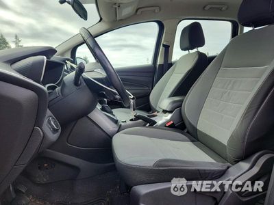 Zdjęcie 7 z 13 samochodu: 2013 FORD C-MAX SE VIN:1FADP5AUXDL517747 - miniatura