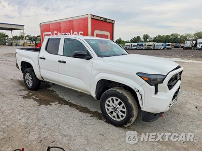 Czwarte zdjęcie samochodu z boku: 2024 TOYOTA TACOMA SR VIN:3TYKD5HN2RT000980 - miniatura