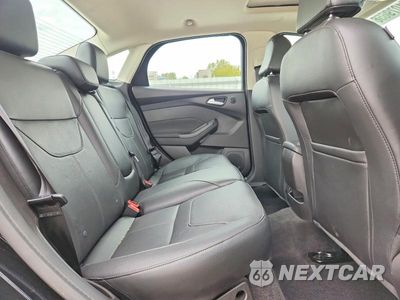 Zdjęcie 10 z 12 samochodu: 2018 FORD FOCUS TITANIUM VIN:1FADP3J26JL221686 - miniatura