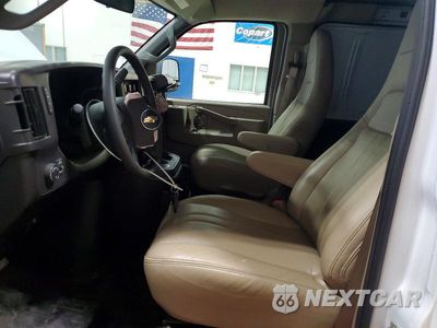 Zdjęcie 7 z 13 samochodu: 2025 CHEVROLET EXPRESS G2500 VIN:1GCWGAFP3S1193418 - miniatura