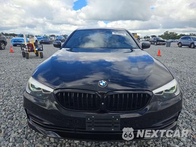 Piąte zdjęcie samochodu w środku: 2019 BMW 530E VIN:WBAJA9C50KB398991 - miniatura