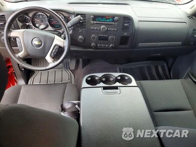 Zdjęcie 8 z 12 samochodu: 2011 CHEVROLET SILVERADO K1500 LT VIN:1GCRKSE31BZ376155 - miniatura