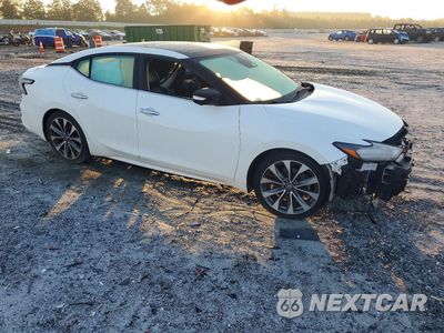 Czwarte zdjęcie samochodu z boku: 2019 NISSAN MAXIMA PLATINUM VIN:1N4AA6AV2KC380738 - miniatura