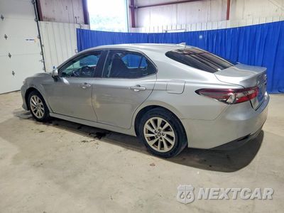 Drugie zdjęcie samochodu z przodu: 2021 TOYOTA CAMRY LE VIN:4T1C11AK1MU542931 - miniatura