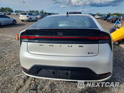 Zdjęcie 6 z 12 samochodu: 2026 TOYOTA PRIUS XLE VIN:JTDACAAU4T3076780 - miniatura