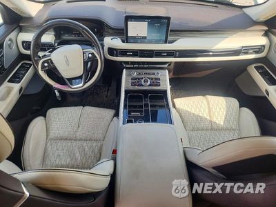 Zdjęcie 8 z 13 samochodu: 2020 LINCOLN AVIATOR BLACK LABEL VIN:5LM5J9XC9LGL29419 - miniatura