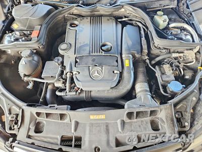 Zdjęcie 11 z 12 samochodu: 2015 MERCEDES-BENZ C 250 VIN:WDDGJ4HB3FG364962 - miniatura