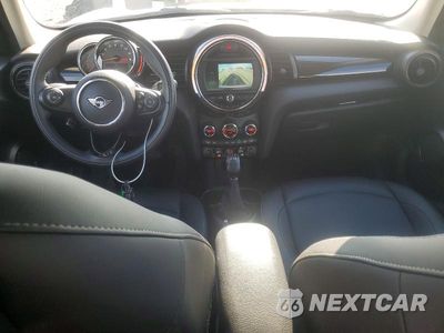 Zdjęcie 8 z 12 samochodu: 2019 MINI COOPER VIN:WMWXU1C56K2J02312 - miniatura