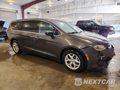 Czwarte zdjęcie samochodu z boku: 2018 CHRYSLER PACIFICA TOURING PLUS VIN:2C4RC1FG2JR101864 - miniatura