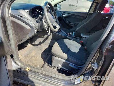 Zdjęcie 7 z 12 samochodu: 2018 FORD FOCUS SE VIN:1FADP3F20JL268298 - miniatura
