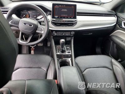Zdjęcie 8 z 13 samochodu: 2025 JEEP COMPASS LIMITED VIN:3C4NJDCN9ST579206 - miniatura
