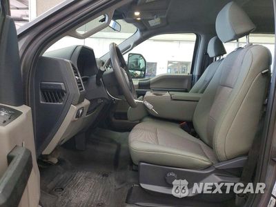 Zdjęcie 7 z 13 samochodu: 2022 FORD F350 SUPER DUTY VIN:1FT8W3DT5NEG13944 - miniatura