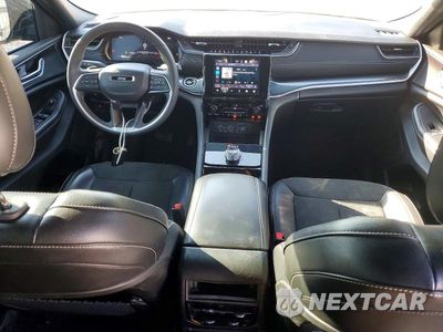 Zdjęcie 8 z 13 samochodu: 2023 JEEP GRAND CHEROKEE LAREDO VIN:1C4RJHAG4PC517468 - miniatura