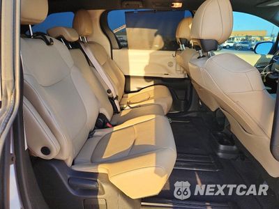 Zdjęcie 11 z 14 samochodu: 2023 TOYOTA SIENNA XLE VIN:5TDJRKEC7PS155483 - miniatura