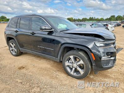 Czwarte zdjęcie samochodu z boku: 2023 JEEP GRAND CHEROKEE LIMITED 4XE VIN:1C4RJYB65P8784840 - miniatura